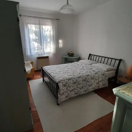 House Irena *